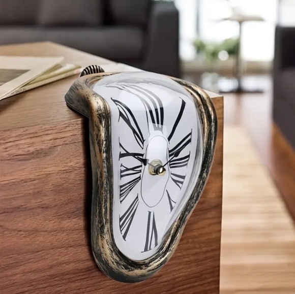 Melting Clock. - Picture 5 of 5